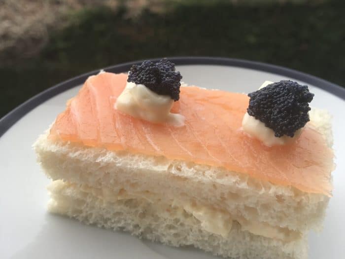 Pintxo de txaka y salmón
