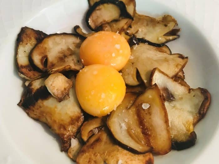 Boletus plancha y yema de huevo