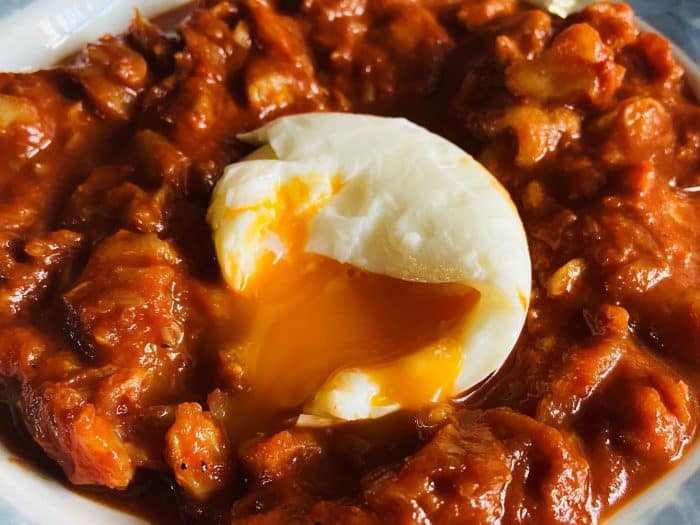 Bacalao Bizkaina con huevo mollet