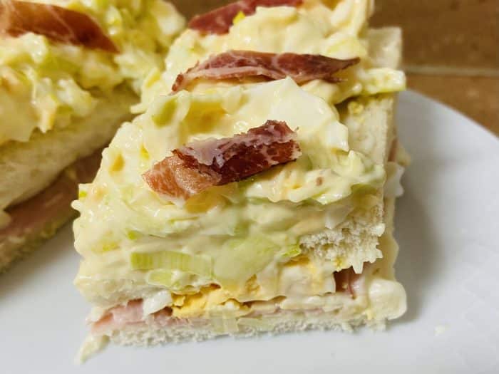 Puerro, huevo y jamón